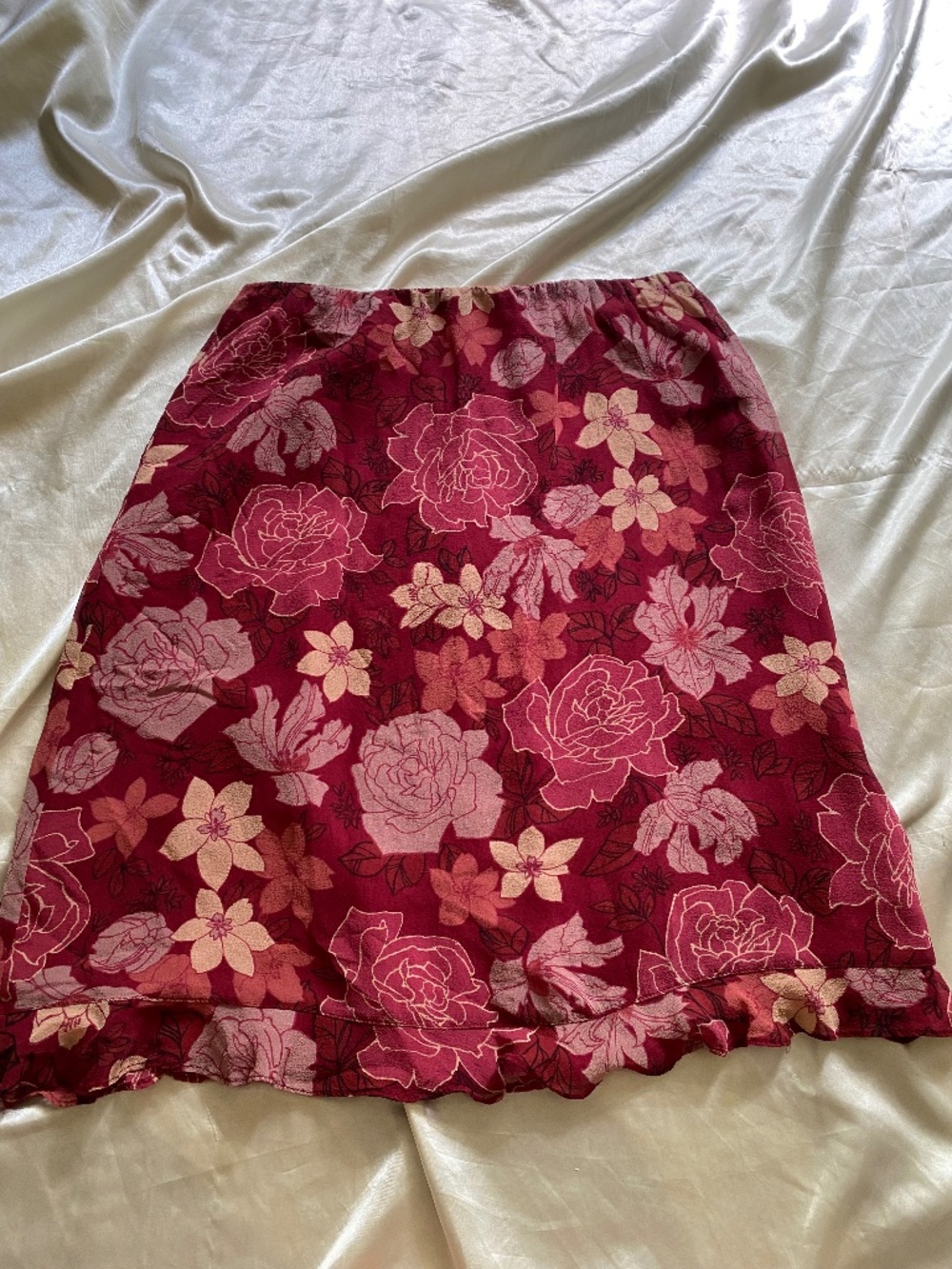 Vintage y2k 100% Silk Red Pink Floral Rose Ruffle Skirt Boho Petite Medium